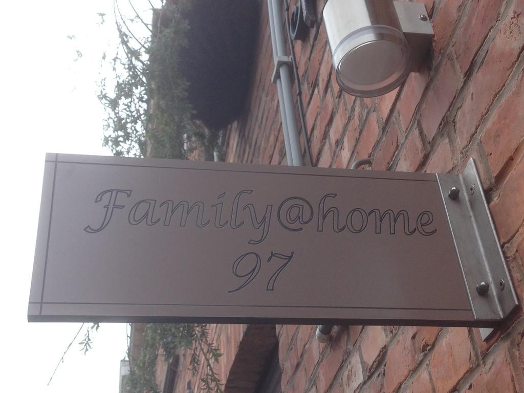 Family @ 97 Bruges